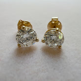 Round-diamond-stud-earrings