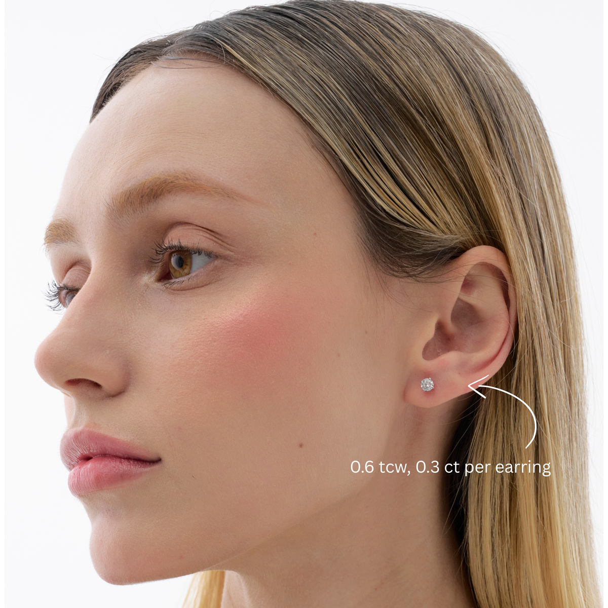 Diamond-Stud-Earrings-Round-Cut-0.6tcw