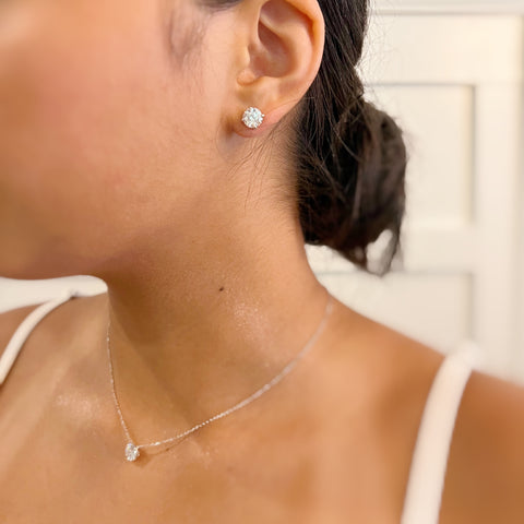 FLOATING-DIAMOND-SOLITAIRE-NECKLACE