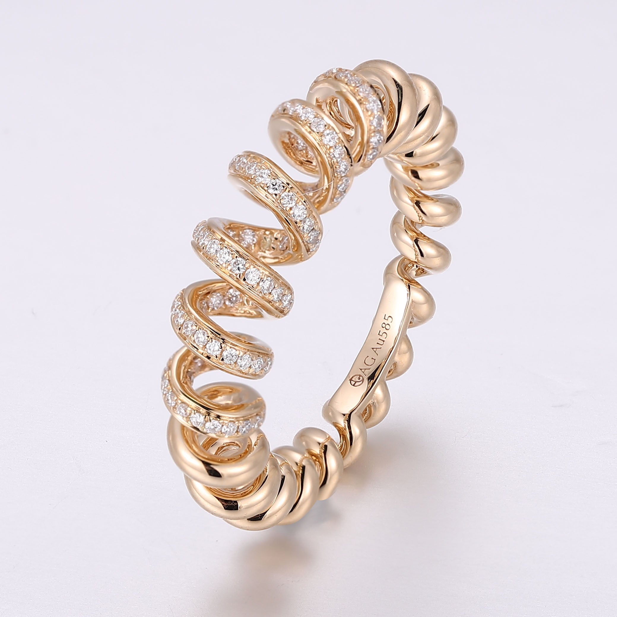 Spiral-gold-daimond-ring